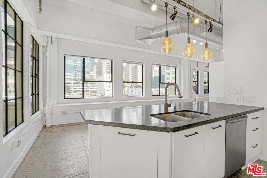 99Bdbc27 9037 49C8 8C0C 6C2482521A66 746 S Los Angeles Street #310, Los Angeles, Ca 90014 &Lt;Span Style='BackgroundColor:transparent;Padding:0Px;'&Gt; &Lt;Small&Gt; &Lt;I&Gt; &Lt;/I&Gt; &Lt;/Small&Gt;&Lt;/Span&Gt;