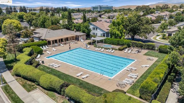 5736 Idlewood Street, Dublin CA: https://media.crmls.org/mediaz/99be51f1-0ca9-4d29-9092-71464964f725.jpg