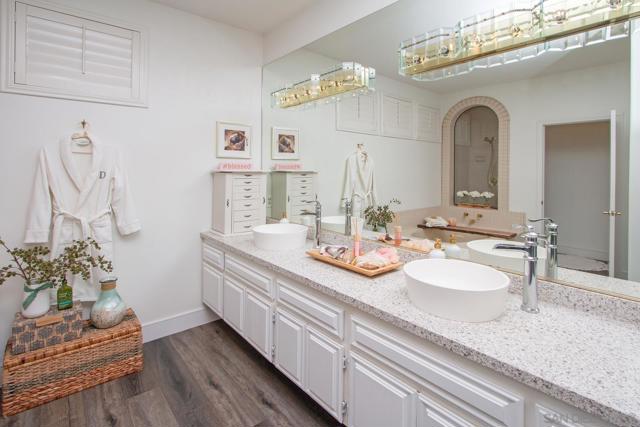 Image 30 of 65 For 17735 Devereux Rd