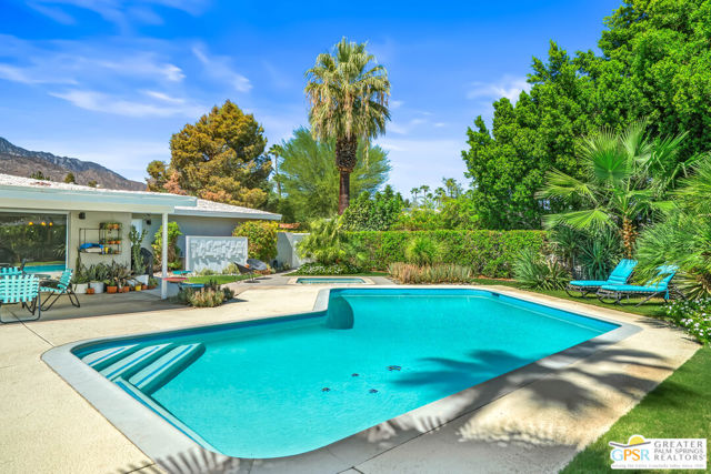 2072 S Bobolink Lane, Palm Springs, CA 92264