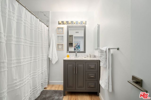60 La Ronda Drive, Rancho Mirage CA: https://media.crmls.org/mediaz/99bfa467-4681-48ca-957f-a9bbc6af329e.jpg