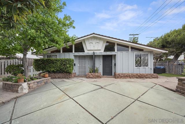 4316 Haines St, San Diego CA: https://media.crmls.org/mediaz/99bfd91e-2205-43c8-892e-78b8520cf276.jpg