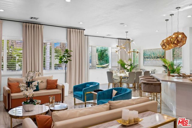 1083 E Circulo San Sorrento Road, Palm Springs CA: https://media.crmls.org/mediaz/99c276f2-5827-4d72-b851-96129a651939.jpg