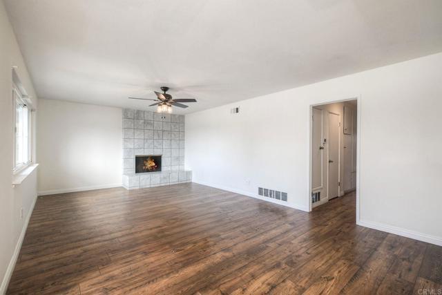 Detail Gallery Image 14 of 38 For 4960 Sparks Ave, San Diego,  CA 92110 - 3 Beds | 2 Baths