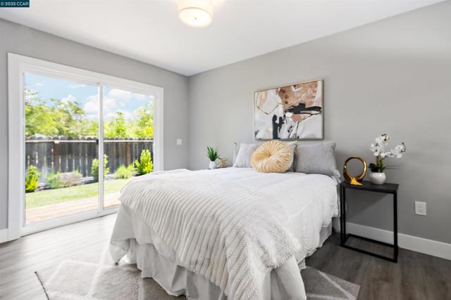 225 Babette Ct, Pleasant Hill CA: https://media.crmls.org/mediaz/99c3c032-4aaf-473a-97e0-e6b43b537daa.jpg