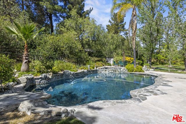 Image 50 of 64 For 26954 Whitehorse Place