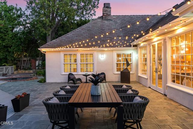 Detail Gallery Image 39 of 45 For 2596 Wallingford Dr, Beverly Hills,  CA 90210 - 4 Beds | 3/1 Baths