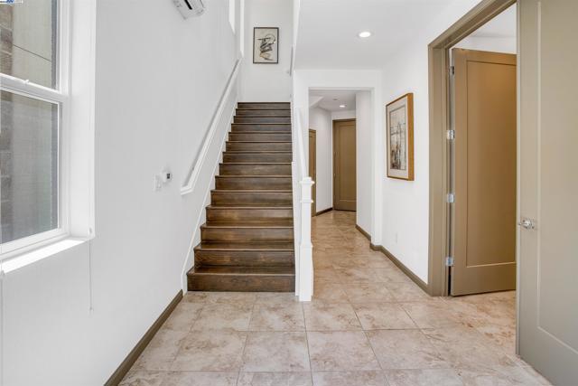 5792 Barley Rd, Dublin CA: https://media.crmls.org/mediaz/99c3ea04-338a-4a4e-b350-0f20a5d03760.jpg