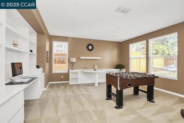 755 Boltzen St, Brentwood CA: https://media.crmls.org/mediaz/99c42d4b-ab98-48ec-8a59-ad0d73843856.jpg