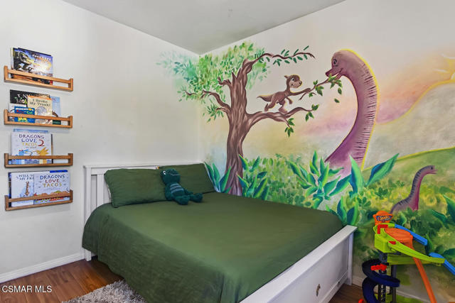 5625 Maricopa Drive, Simi Valley CA: https://media.crmls.org/mediaz/99c43069-fe21-465c-853c-734e3515d606.jpg