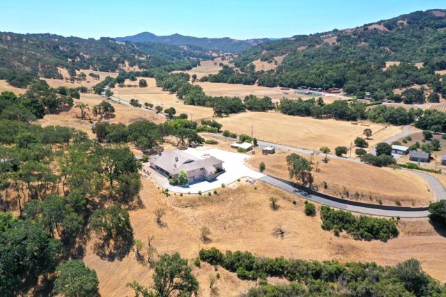 21050 Uvas Road, Morgan Hill CA: https://media.crmls.org/mediaz/99c47174-7f9f-41eb-98b1-a7c07cd8fcf8.jpg
