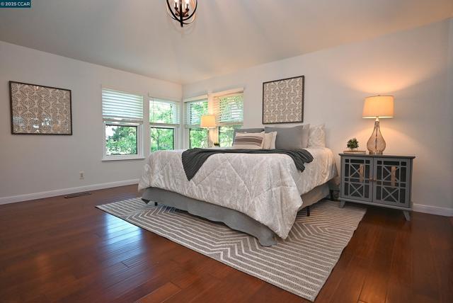 3279 Mt Diablo Ct, Lafayette CA: https://media.crmls.org/mediaz/99c47f86-9e84-4729-a6c7-18beb5f34371.jpg