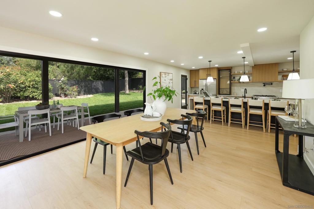 9948 Courtyard Dr - photo 4