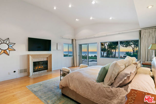 4 Bed Home for Sale in Malibu, California