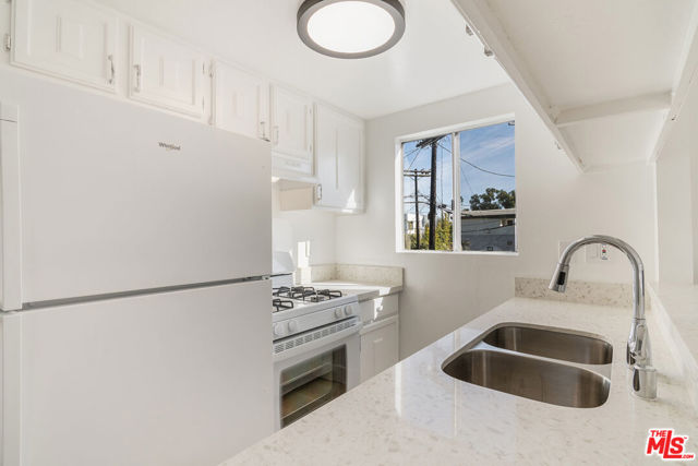 2428 Ocean Avenue photo 9