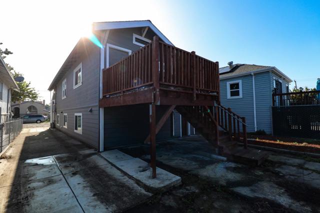 1331 87th Avenue, Oakland CA: https://media.crmls.org/mediaz/99c5d460-880f-41a6-b224-607719c24256.jpg