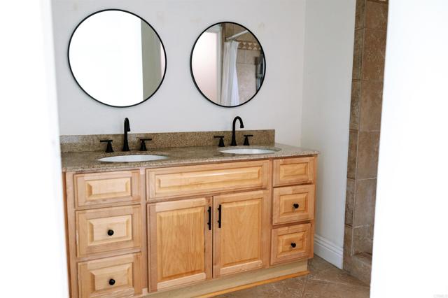 Image 11 of 18 For 14879 Heather Glen Way