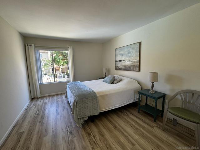 1885 Diamond St, San Diego CA: https://media.crmls.org/mediaz/99c62cd7-bdfb-47d7-8e3c-d1e4b8ffd5c5.jpg