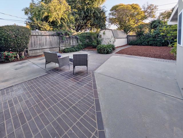 808 Patricia Avenue, San Mateo CA: https://media.crmls.org/mediaz/99c68cf8-c163-47f0-8d38-084942e20d15.jpg