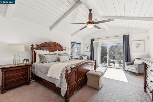 2160 Ridgewood Rd, Alamo CA: https://media.crmls.org/mediaz/99c7356a-a6d6-4bfb-8840-17ecb5b87de5.jpg