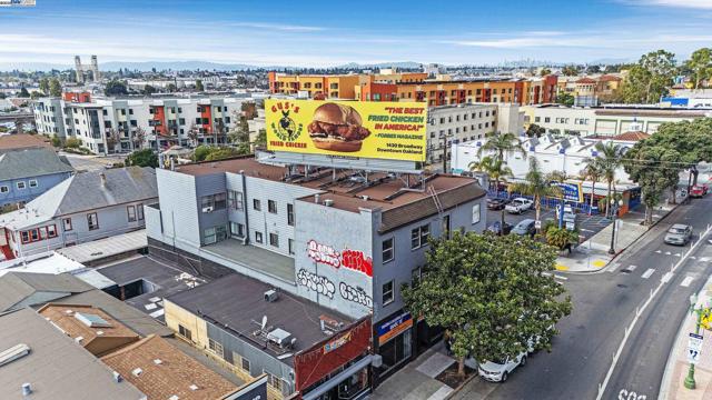 Image 12 of 48 For 3701 International Blvd