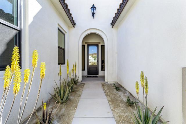 57540 Cherrywood Place, La Quinta CA: https://media.crmls.org/mediaz/99c89811-6250-42ce-8f70-f87702cb20ab.jpg