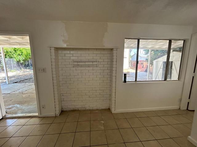 112 E Street, Empire CA: https://media.crmls.org/mediaz/99c8e0f5-1b36-4f0e-a156-39beeb257450.jpg