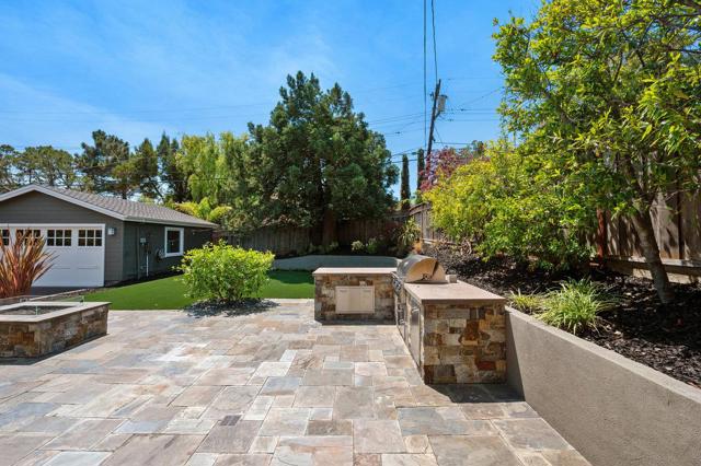 1509 Los Montes Drive, Burlingame CA: https://media.crmls.org/mediaz/99c9e5d2-604e-4611-9952-3afd89ea0528.jpg
