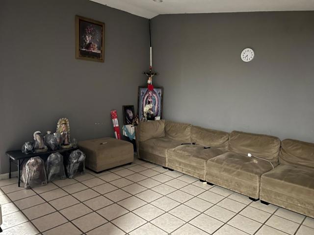 Image 7 of 16 For 1822 Tustin Drive