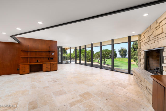 4787 Clubhouse Drive, Somis CA: https://media.crmls.org/mediaz/99cac91f-e0cb-4b6d-a1a5-2bdfaf351181.jpg