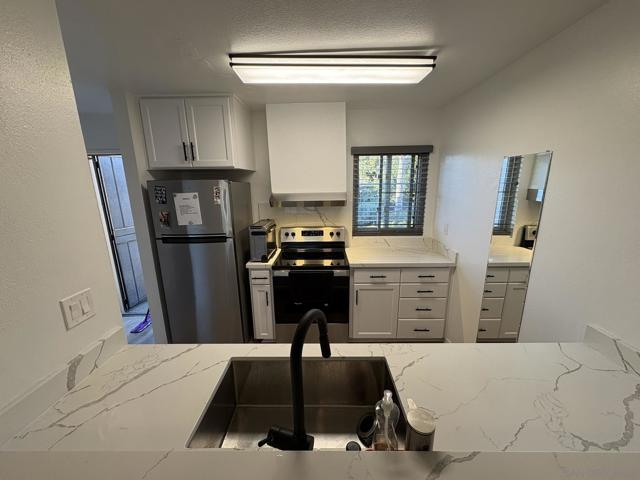 4116 Mount Alifan Pl, San Diego CA: https://media.crmls.org/mediaz/99cae5a9-c53d-4d83-9830-b04f8017a2e1.jpg