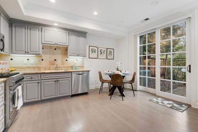 110 Boyer Lane, Los Gatos CA: https://media.crmls.org/mediaz/99cb0f02-32d4-4d29-80d2-94c705d769aa.jpg