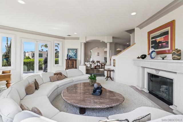 1295 W Redwood St, San Diego CA: https://media.crmls.org/mediaz/99cb3f1d-bf8d-40a6-9b05-8a0967e2654e.jpg