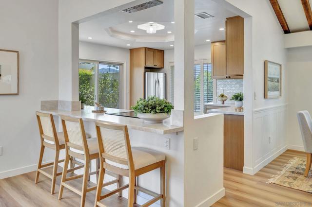12880 Circulo Dardo, San Diego CA: https://media.crmls.org/mediaz/99cb666b-ecea-40be-b93d-e7f7ea6b13ef.jpg