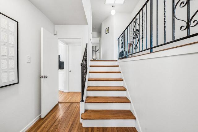 Image 20 of 45 For 368 Northgate Avenue