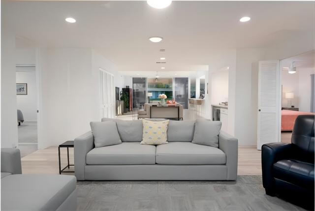 71 Westlake Circle, Palm Springs CA: https://media.crmls.org/mediaz/99cc2c5e-590c-4679-897b-020760055e9c.jpg