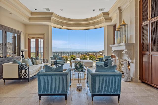28 Grande View Court, Rancho Mirage CA: https://media.crmls.org/mediaz/99cc568c-82a5-4827-96bd-83e1f7a81873.jpg