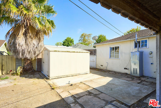 7456 Midfield Avenue, Los Angeles, California 90045, 2 Bedrooms Bedrooms, ,1 BathroomBathrooms,Single Family Residence,For Sale,Midfield,24404167