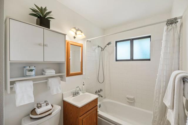 3468 Bella Vista Court, Santa Clara CA: https://media.crmls.org/mediaz/99cd4fdd-10d3-4c0c-81a2-747b772fdedb.jpg