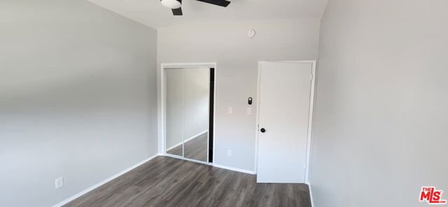 101 Catamaran (#3,4,5,6) Street, Marina del Rey CA: https://media.crmls.org/mediaz/99cdbaf6-2d59-4279-aeaa-339b04d91108.jpg