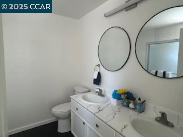 1174 Eddy St., San Francisco CA: https://media.crmls.org/mediaz/99cdc479-5eb2-46a9-8d2f-413b58ff334d.jpg