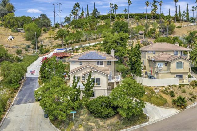 2106 Zachary Gln, Escondido CA: https://media.crmls.org/mediaz/99cdd851-fd30-4c16-bb7f-dd38963fb5ee.jpg