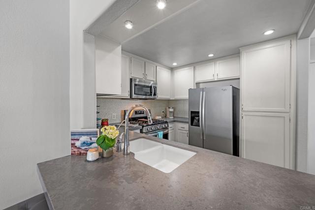 Detail Gallery Image 9 of 44 For 540 Ribbon Beach Way #294,  Oceanside,  CA 92058 - 3 Beds | 2 Baths