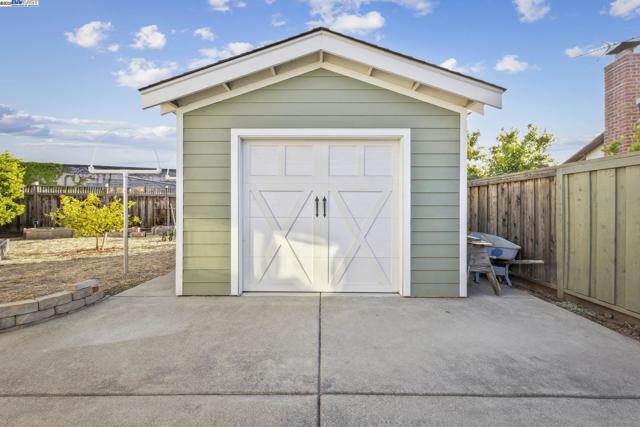 5706 Willkie Pl, Fremont CA: https://media.crmls.org/mediaz/99ce99d6-291d-4d4f-a314-3f34c7198345.jpg