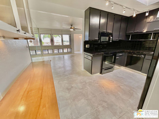 Details for 425 Bradshaw Lane 63, Palm Springs, CA 92262