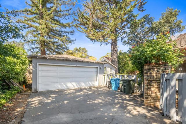 14 Nevada Street, Redwood City CA: https://media.crmls.org/mediaz/99cf3b56-9da9-47ac-9d4c-a3111cbd91c7.jpg