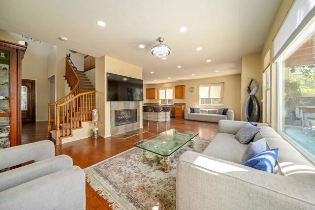 Detail Gallery Image 17 of 49 For 3748 Cavern Pl, Carlsbad,  CA 92010 - 5 Beds | 3 Baths
