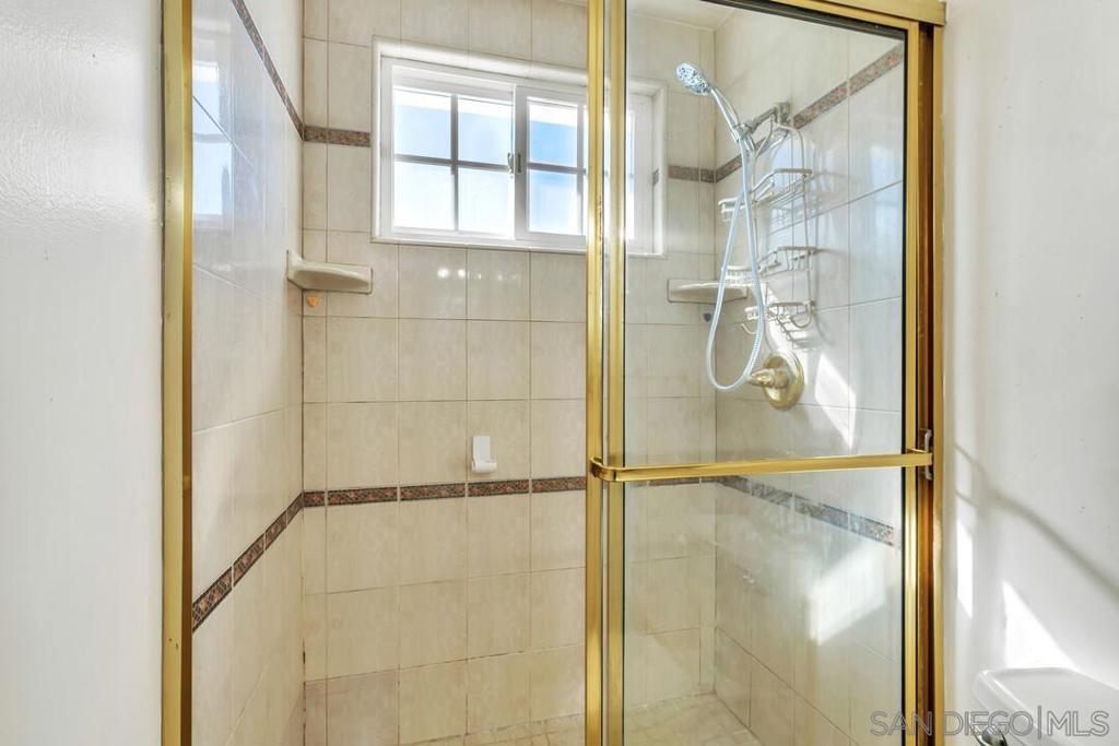 MLS #250043662SD image #20