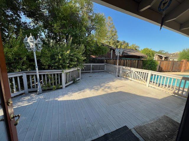 7145 Wooded Lake Drive, San Jose CA: https://media.crmls.org/mediaz/99d1e83a-0323-4491-9b02-73640d2e7485.jpg