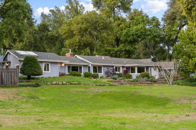 18301 Idylwild Road, Los Gatos CA: https://media.crmls.org/mediaz/99d1ffcc-acd1-414e-8fe3-f9bc3e9f4548.jpg